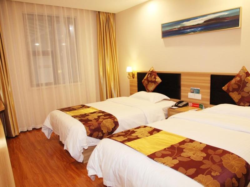 Greentree Alliance Yichang East Yichang Station Hotel Esterno foto