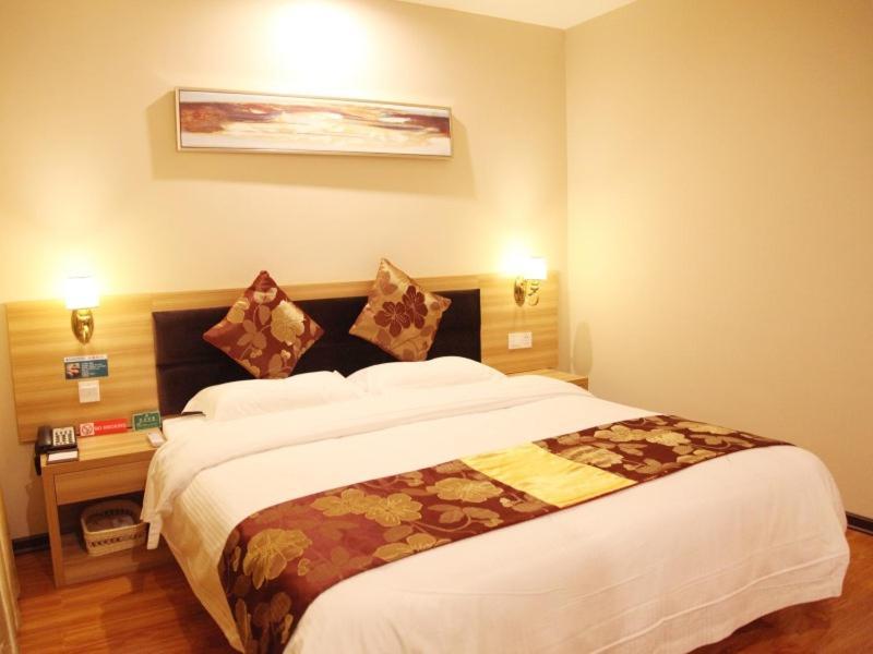 Greentree Alliance Yichang East Yichang Station Hotel Esterno foto