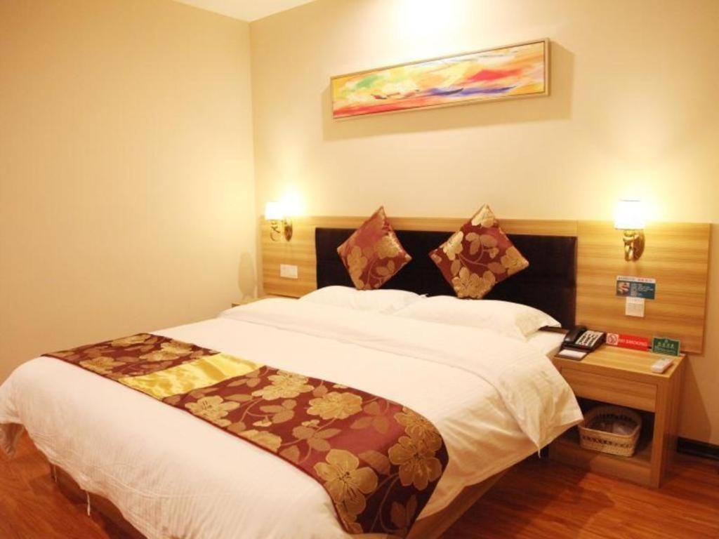 Greentree Alliance Yichang East Yichang Station Hotel Esterno foto