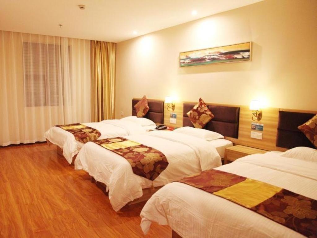 Greentree Alliance Yichang East Yichang Station Hotel Esterno foto