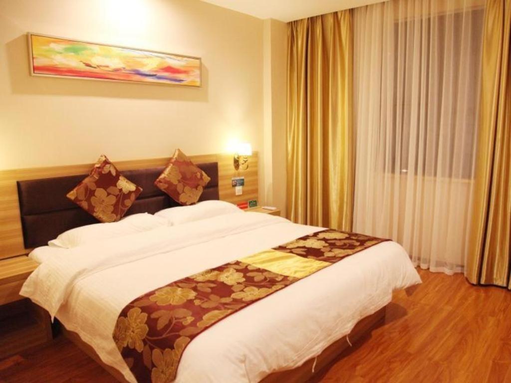 Greentree Alliance Yichang East Yichang Station Hotel Esterno foto