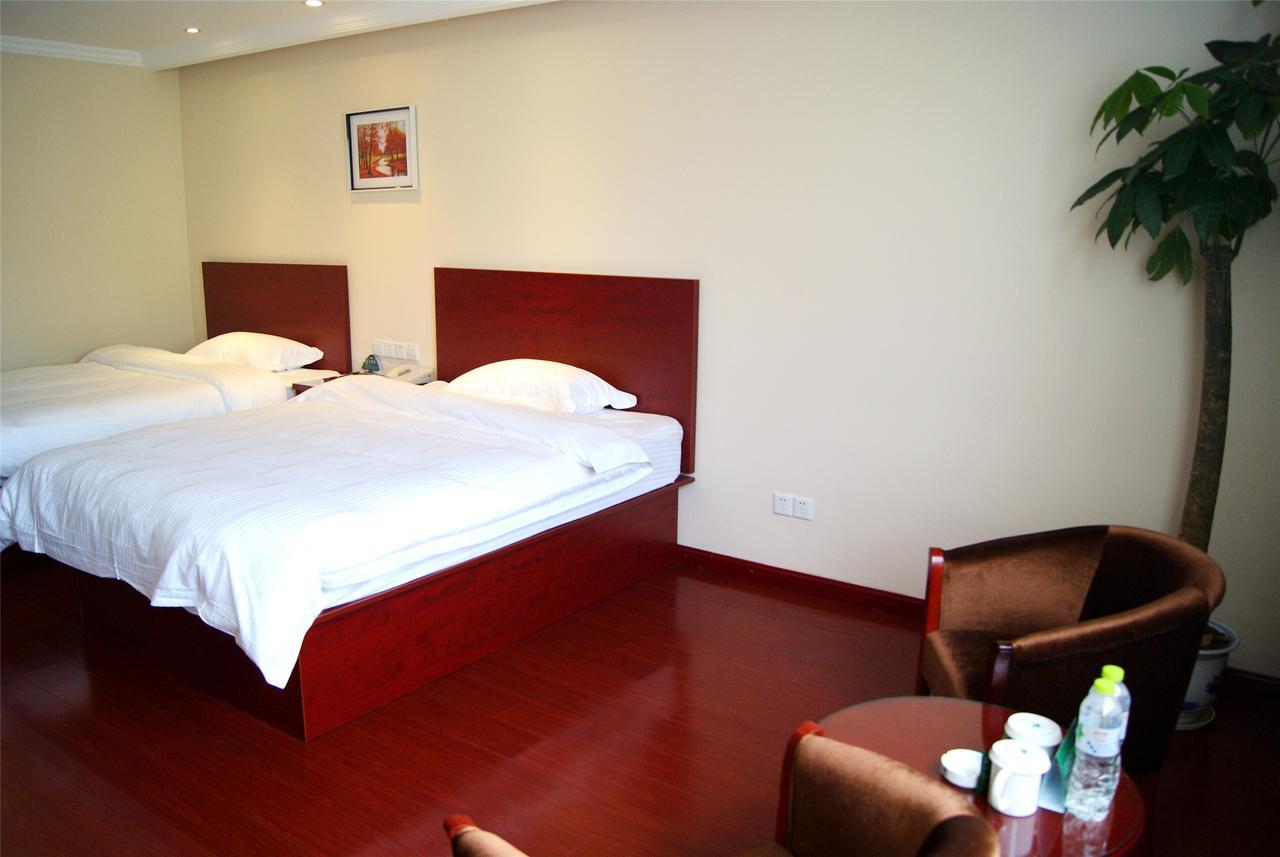 Greentree Alliance Yichang East Yichang Station Hotel Esterno foto