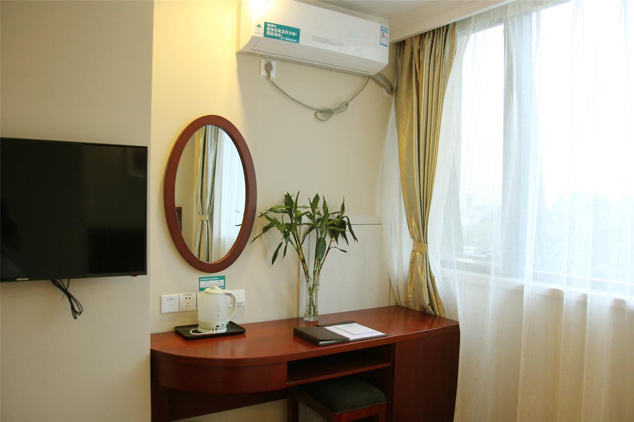 Greentree Alliance Yichang East Yichang Station Hotel Esterno foto