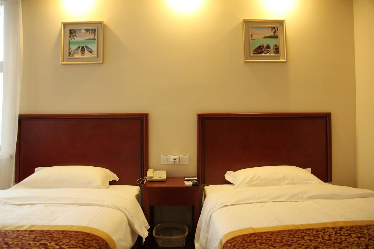 Greentree Alliance Yichang East Yichang Station Hotel Esterno foto