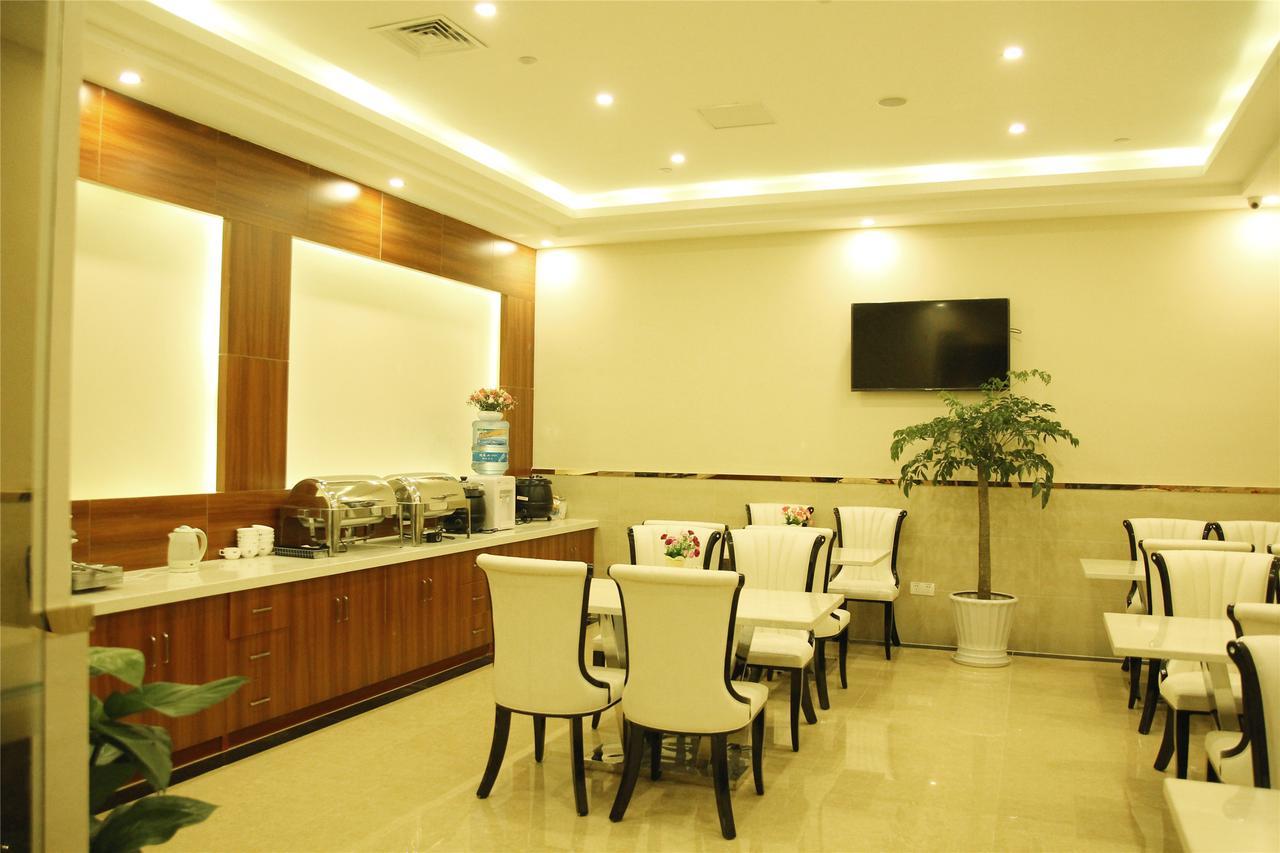 Greentree Alliance Yichang East Yichang Station Hotel Esterno foto
