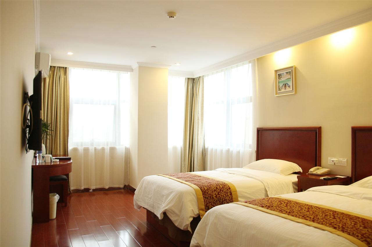 Greentree Alliance Yichang East Yichang Station Hotel Esterno foto